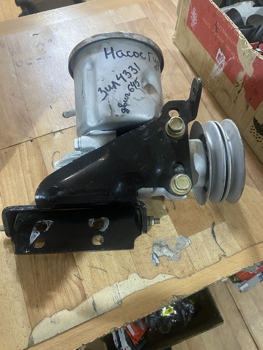 Продам насос гур Зил 4331
