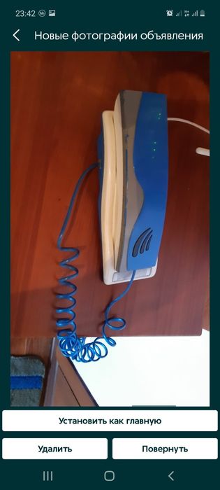 Стационарный кнопочный телефон