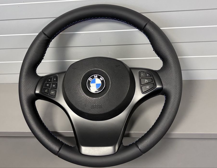 Volan sport si airbag non M Bmw X3 E83 retapitat cusaturi M ca NOU