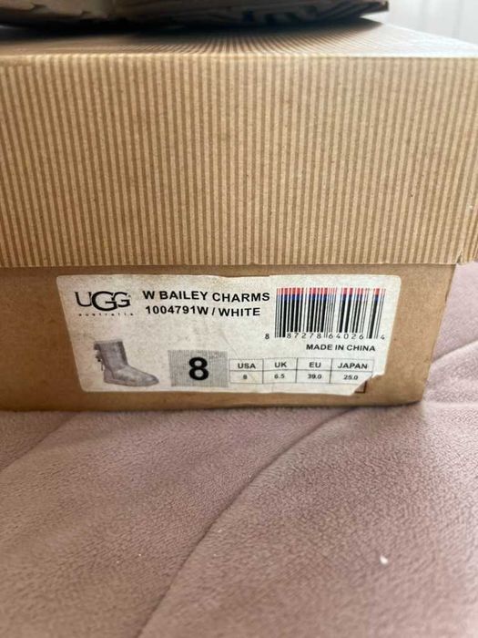 Оригинални UGG Bailey Charms – размер 39, с кутия