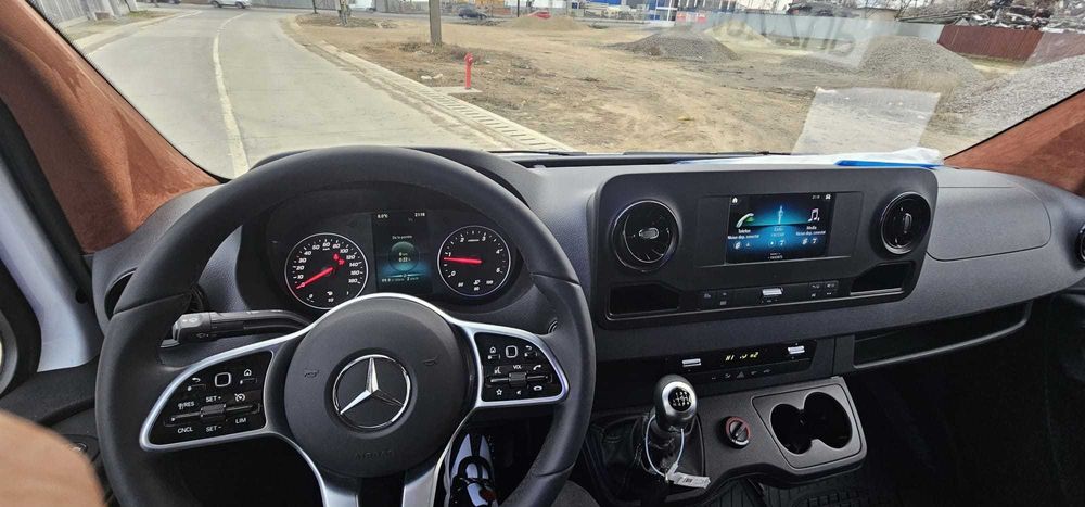 Închiriere Microbuz 8+1 Mercedes Sprinter – 2 buc disponibile