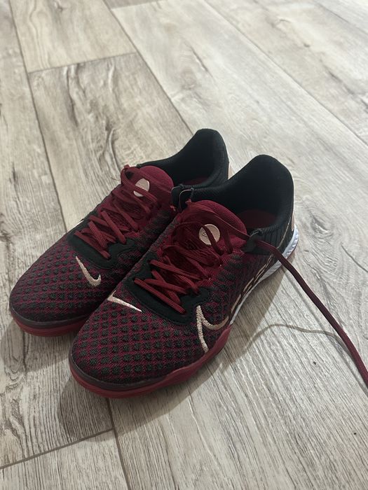 Nike React Gato IC зальники 42 размер маломерки