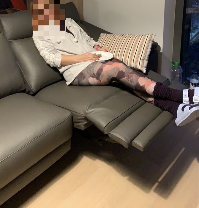 3-местен италиянски кожен диван с 2 механизма за лежанки