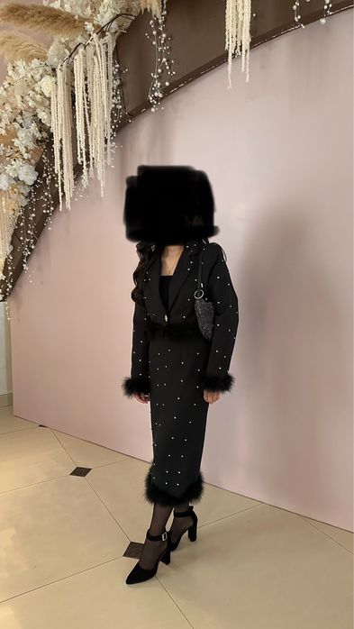 Продам костюм (пиджак+юбка)