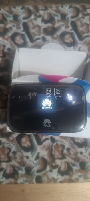 Продам, обмен, Мобильный роутер Huawei E5776