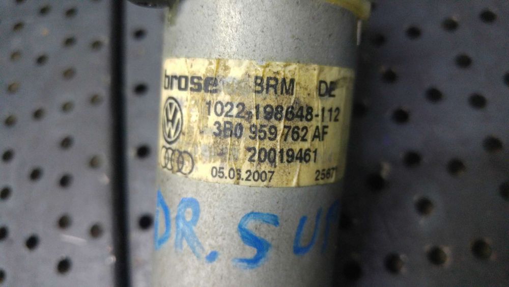 Motoras reglaj scaun dreapta skoda superb 1 3u4 3b0959762af