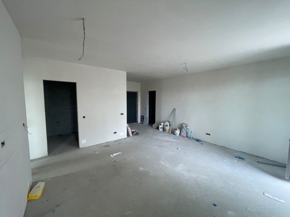 Apartament 3 camere Zona Vivo (semifinisat)