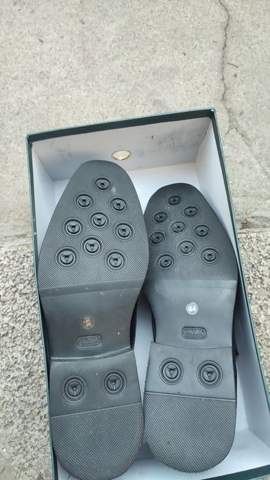 Продали мужские  туфли.