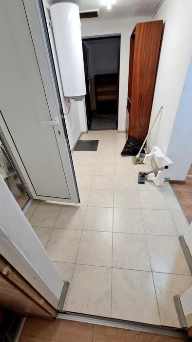 Дава се под наем Етаж от къща в Стара Загора, Аязмото - 70 кв.м за 306 € - Снимка #1