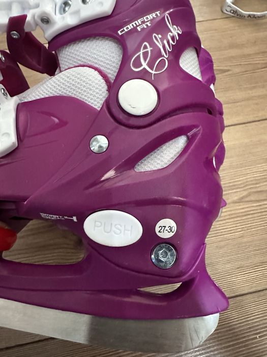 Коньки на девочку