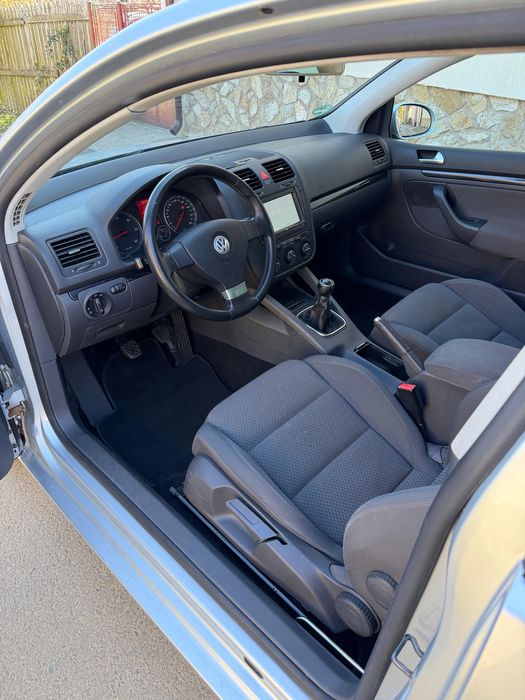 Vând Golf 5 GT Sport 1.9 TDI 6 trepte 2008