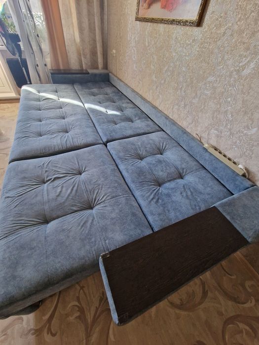 Продам большой диван