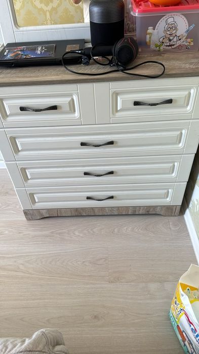 Комод  продаётся
