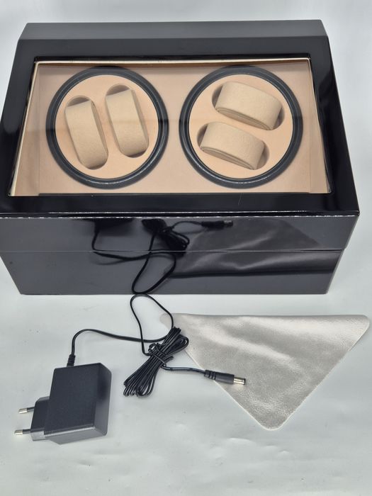 Cutie Watch Winder pentru 4 ceasuri + 6 spații depozitare -Lemn Negru