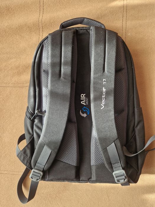 Чисто нова раница Ташев Vector 17