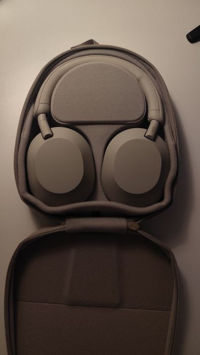 Sony wh-xm5 слушалки