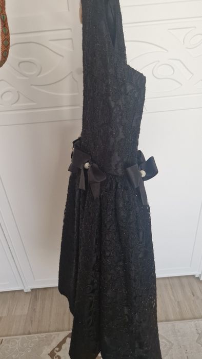 Платье чёрное,  для девочки,  одевала 1 раз на показ
