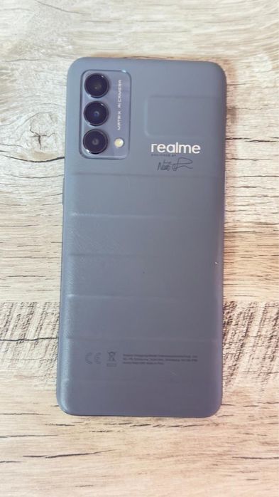 Продам realme gt