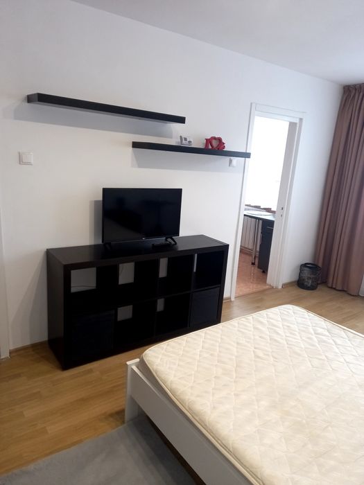 Inchiriez garsoniera Precista