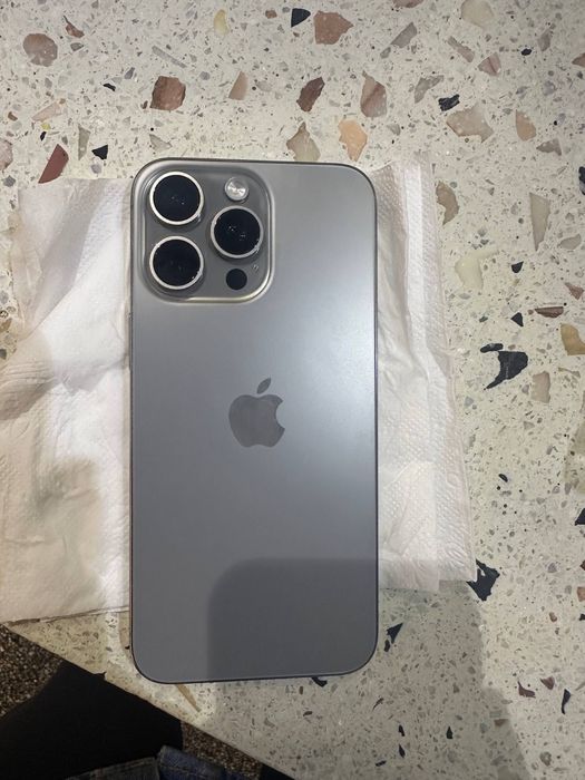 iPhone 15 pro max 256 gb