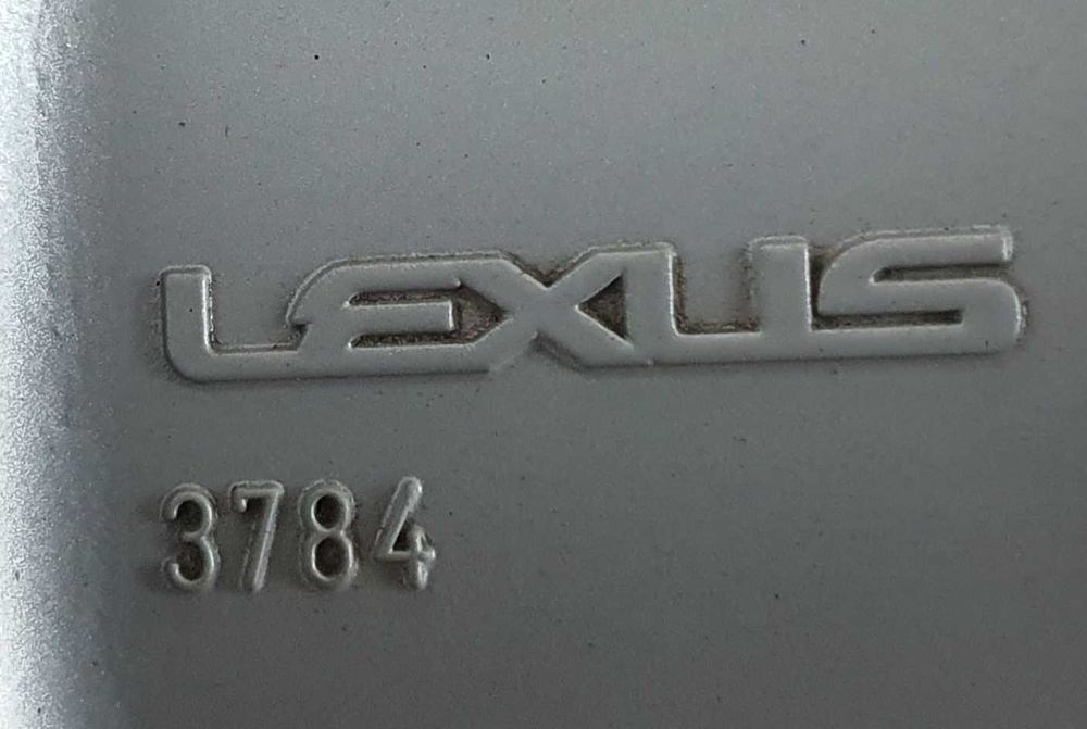 Оригинални джанти за  Лексус 18" 5x114  с гуми Maxxis 235/65 R18