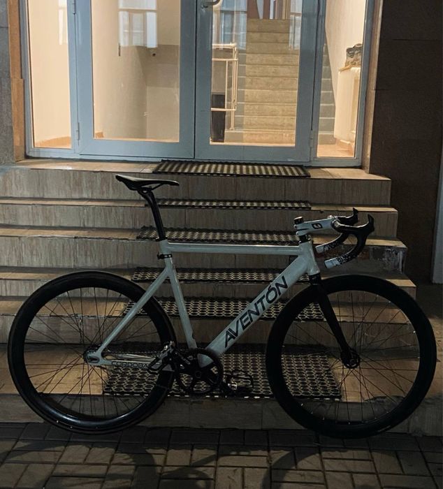 Продам aventon cordoba фикс/fix