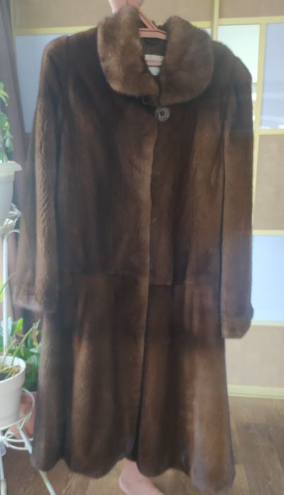 Продам шубу норковую
