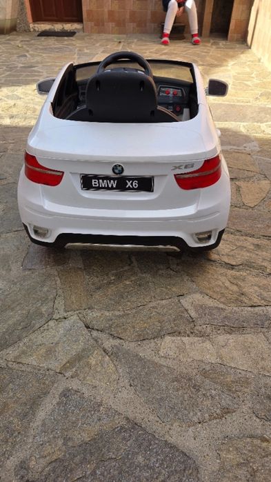 Акумулаторен джип BMW X6 JJ258 Moni, бял