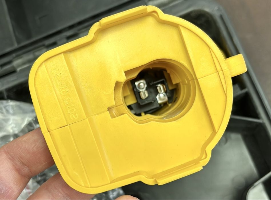 DeWALT дрель-шуруповерт оригинал