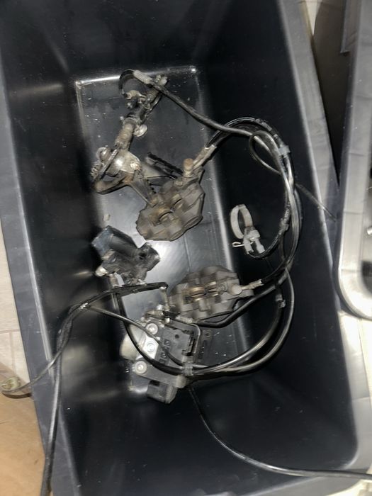 Triumph Explorer 1200 (2012) на части