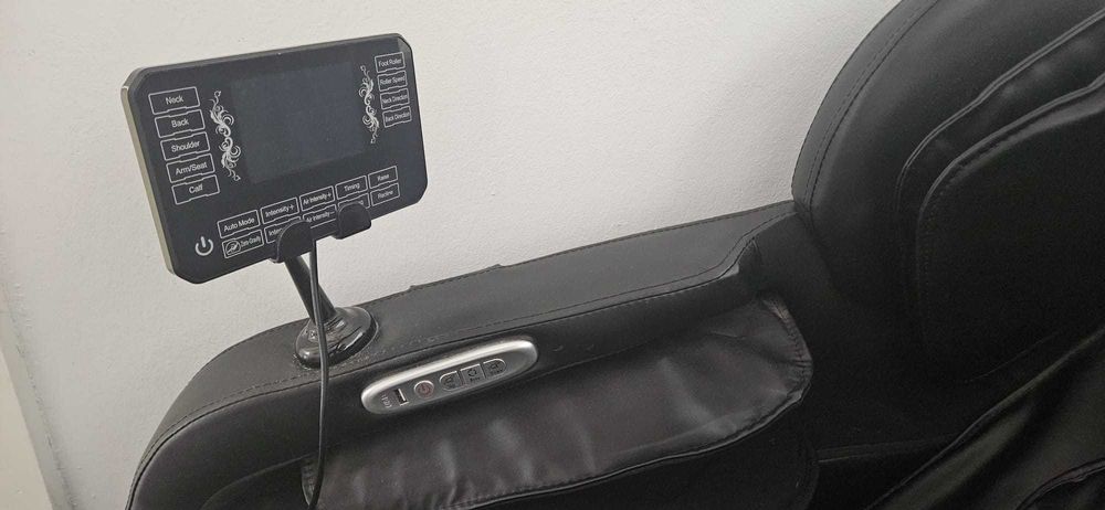 Fotoliu masaj Komoder Bari 2021, Full Body, Zero Gravity, Bluetooth