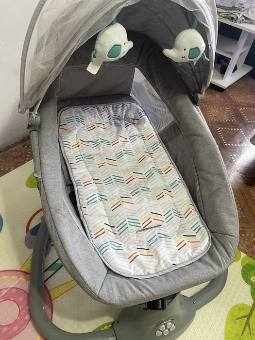 Шезлонг с пультом управоения