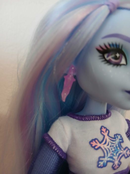 Кукла Monster High Abbey Bominable