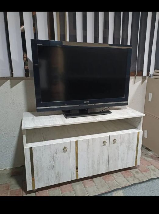 Comodă pentru TV