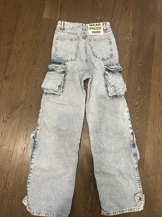 Дънки с джобове с висока талия