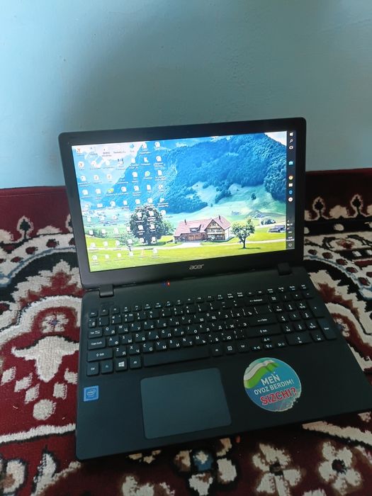 Noutbuk.  acer holati yahshi soz holatda