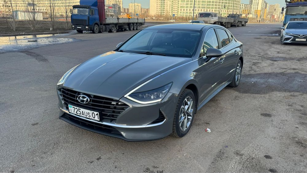 Hyundai sonata 2023 года