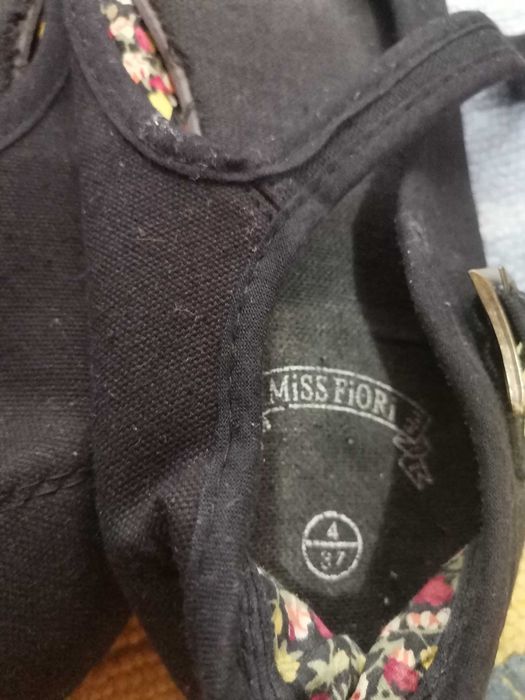 Детски сандали и балеринки