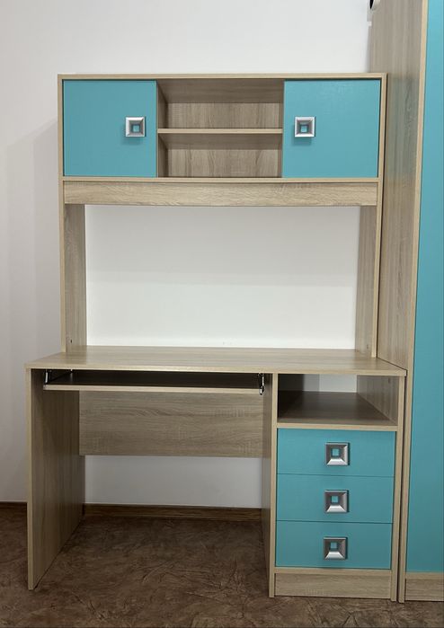 Продаю спальную гарнитуру