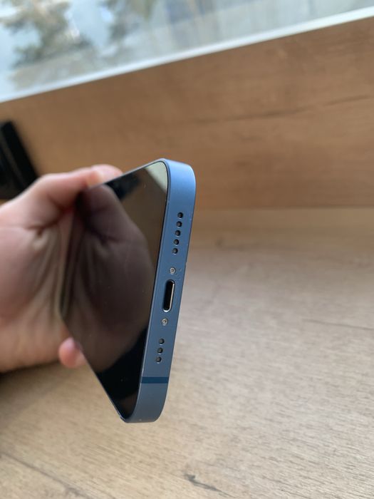 Продам айфон  13