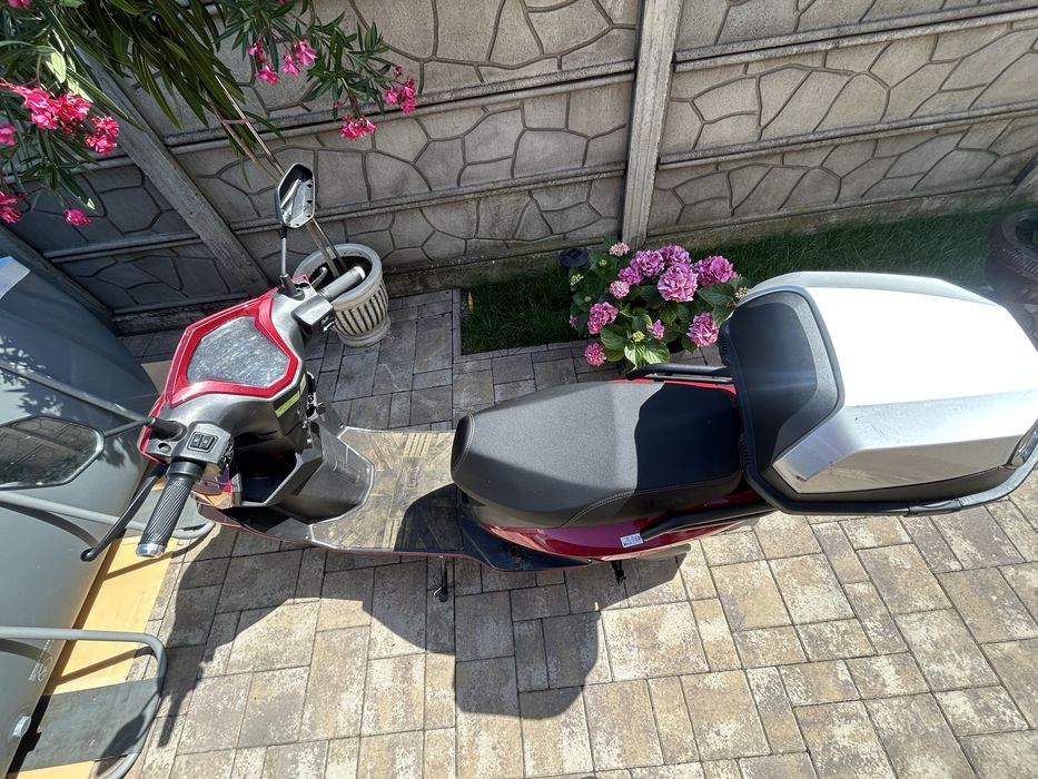 Vand scuter electric vs1