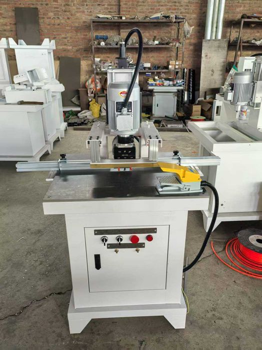 Пробивна машина за Минификс сглобки и др - 4800 лв