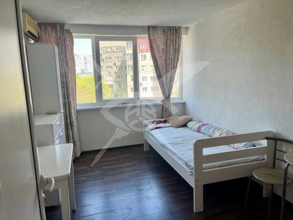 Дава се под наем Едностаен апартамент в Варна, Левски - 38 кв.м за 240 € - Снимка #2