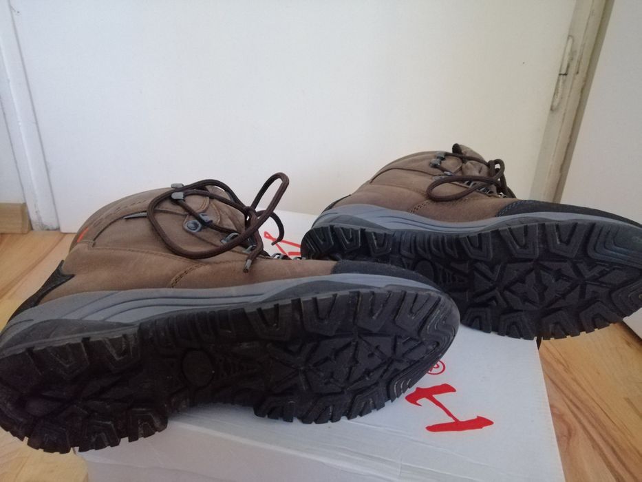 Туристически ботуши от естествена кожа Добрев-Dobrev