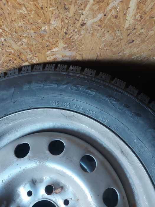 Продам зимние шины 4шт