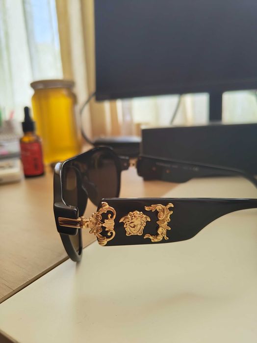 Слънчеви очила Versace