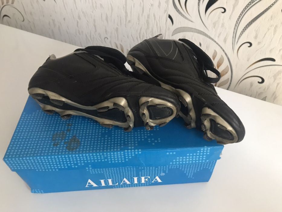 Футбольные Бутсы demix 37 размер