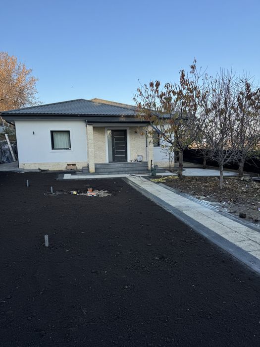 Firma de constructii iasi / garduri , trotuare amenajeri exterioare