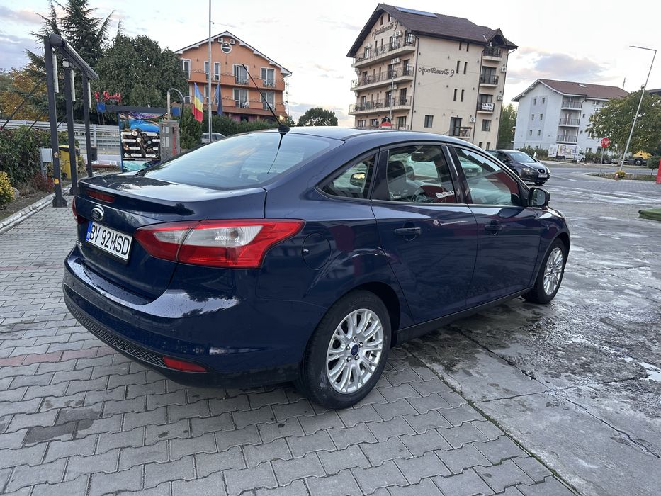 FORD Focus 2013 — imagine 3
