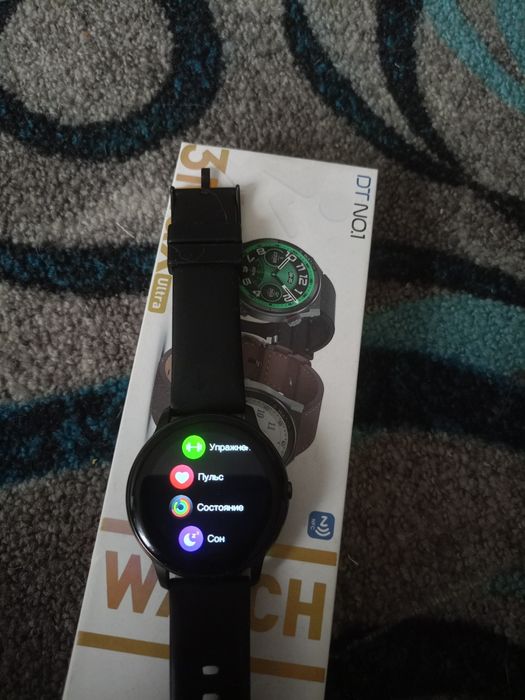 Смарт часы. Привязываются к телефону